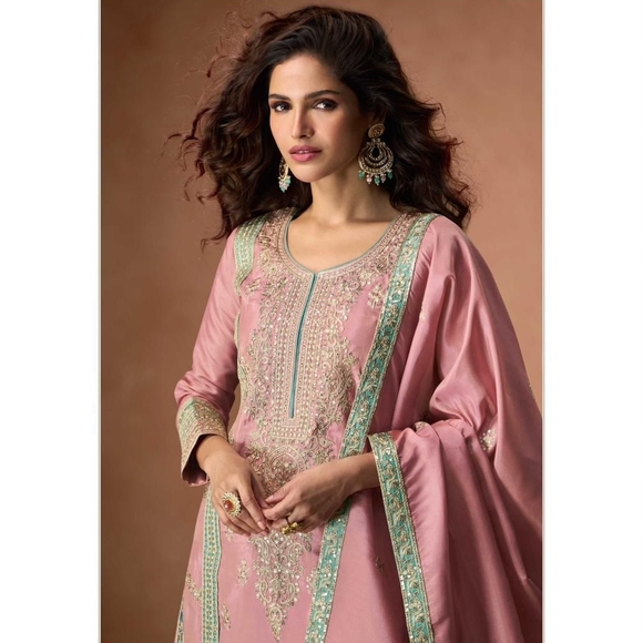 Elegant Pink Embroidered Suit - Picture 9 of 10